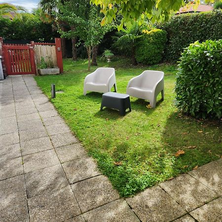 Agreable Appartement A Cambo Les Bains Kültér fotó